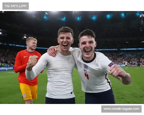 小球迷冲入场内拥抱偶像,保安温情处理获点赞 小球迷冲入场内拥抱偶像,保安温情处理获点赞